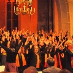 120 Sängerninnen und Sänger "gospeln" for Anna in the St. Laurentius Church Dassel